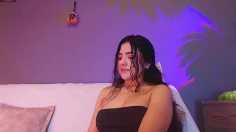 Snapshot of adara_johnson_ chatting on 23, 4, 2026 Adara Johnson online show from 23, 4, 2026