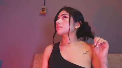 Snapshot of adara_johnson_ chatting on 6, 5, 2026 Adara Johnson online show from 6, 5, 2026