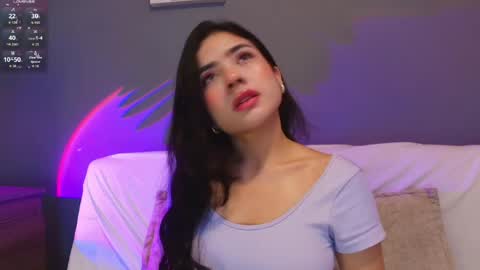 Snapshot of adara_johnson_ chatting on 29, 5, 2026 Adara Johnson online show from 29, 5, 2026
