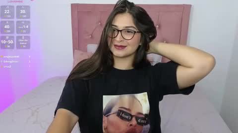 Snapshot of adara_lennox chatting on 21, 1, 2025 ADARA online show from 21, 1, 2025