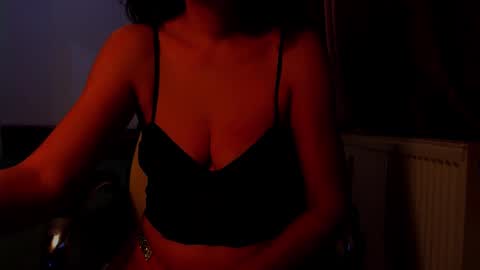 Snapshot of addicted2uts chatting on 2, 12, 2024 amy online show from 2, 12, 2024