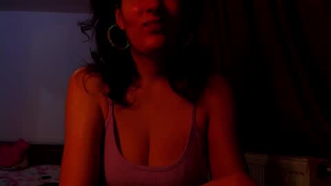 Snapshot of addicted2uts chatting on 12, 1, 2025 amy online show from 12, 1, 2025