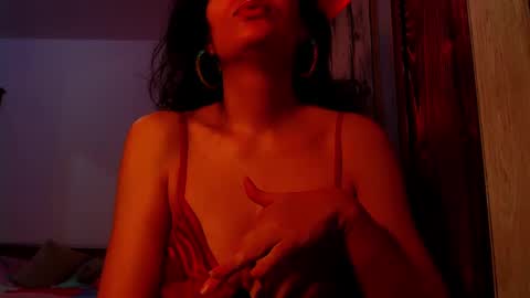 Snapshot of addicted2uts chatting on 11, 2, 2025 amy online show from 11, 2, 2025