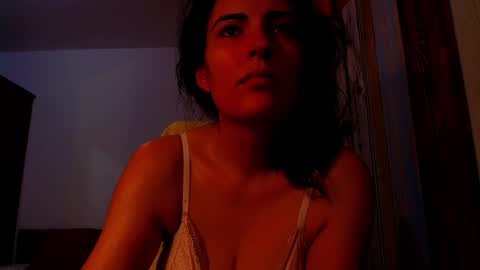 Snapshot of addicted2uts chatting on 19, 10, 2025 amy online show from 19, 10, 2025