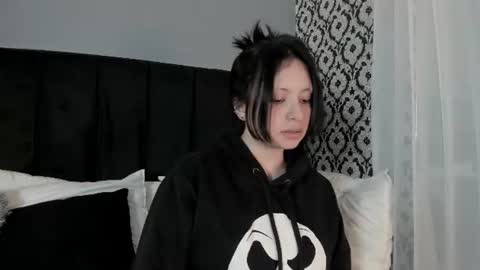 Snapshot of adeelinee chatting on 20, 6, 2026 Ade online show from 20, 6, 2026