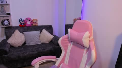 Snapshot of adela_parker chatting on 1, 12, 2025 Adela Parker online show from 1, 12, 2025