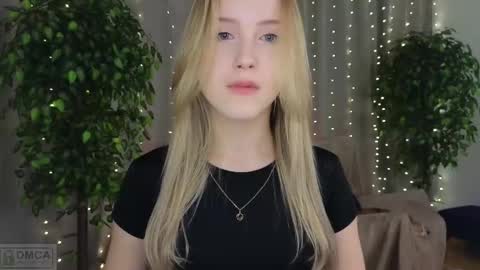 Snapshot of adele_armas chatting on 10, 2, 2025 Adele online show from 10, 2, 2025