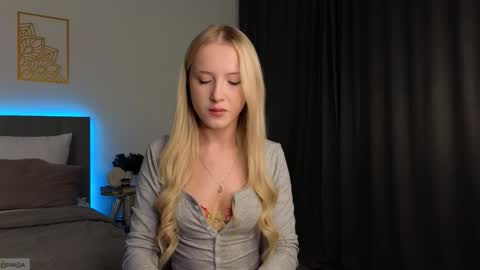 Snapshot of adele_armas chatting on 21, 11, 2025 Adele online show from 21, 11, 2025