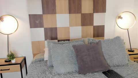 Andrea online show from 8, 1, 2025