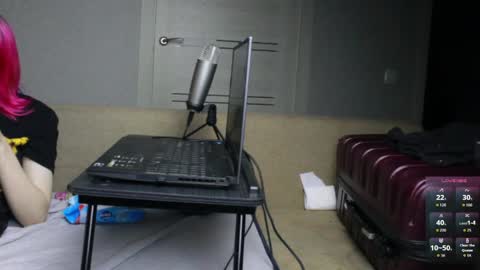Snapshot of adele_fallen chatting on 17, 5, 2026 Kamala Adele online show from 17, 5, 2026