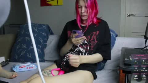Snapshot of adele_fallen chatting on 26, 5, 2026 Kamala Adele online show from 26, 5, 2026
