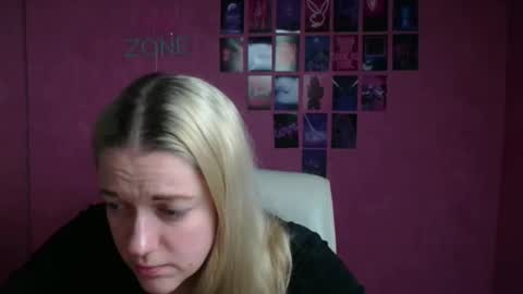 Snapshot of adele_missu chatting on 16, 11, 2025 Adele online show from 16, 11, 2025