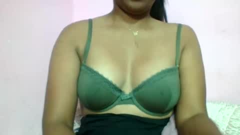 adelealy online show from 14, 7, 2026
