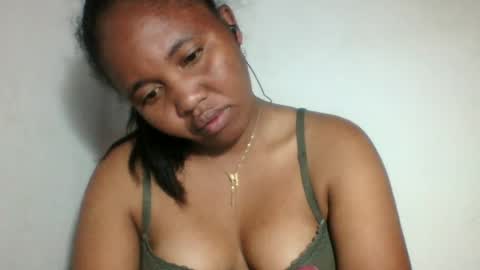 adelealy online show from 19, 7, 2026
