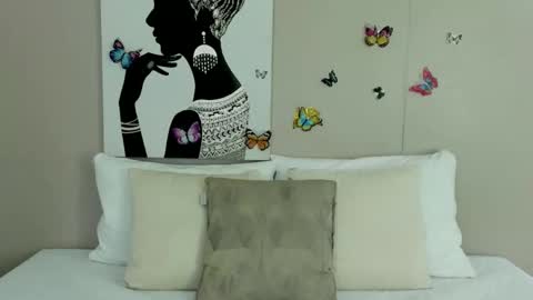 Adele Smithh online show from 22, 11, 2025