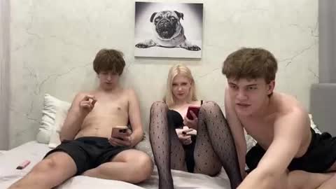 Snapshot of adelin_rr chatting on 18, 7, 2026 adelin online show from 18, 7, 2026