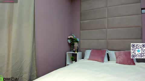 Adeline Perle online show from 7, 10, 2025