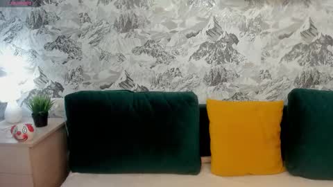 Adeline Perle online show from 8, 10, 2025