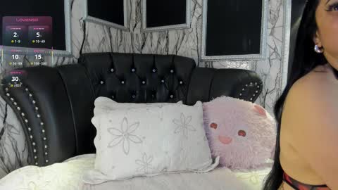 adelinemoretti online show from 5, 1, 2026