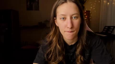 Adell online show from 11, 3, 2025