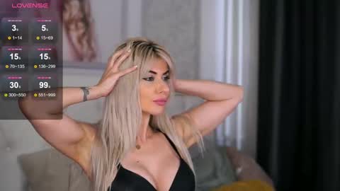 Snapshot of adelyn_chase chatting on 19, 2, 2025 Adelyn online show from 19, 2, 2025