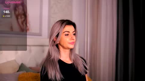 Snapshot of adelyn_chase chatting on 4, 10, 2025 Adelyn online show from 4, 10, 2025