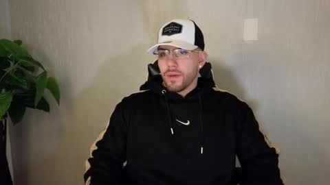 Snapshot of ades_lowe chatting on 11, 10, 2025 Ades online show from 11, 10, 2025