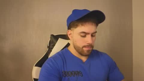 Snapshot of ades_lowe chatting on 12, 11, 2025 Ades online show from 12, 11, 2025