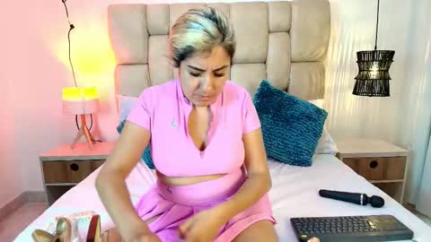 AdharaSmithh online show from 9, 11, 2025