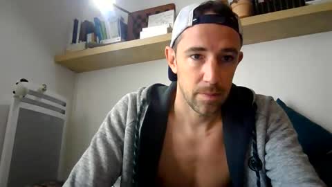 Snapshot of adibou13 chatting on 25, 2, 2026 adibou13 online show from 25, 2, 2026