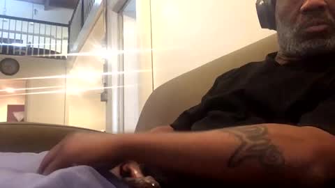 adick_ting online show from 8, 12, 2024