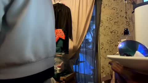 adick_ting online show from 15, 12, 2024