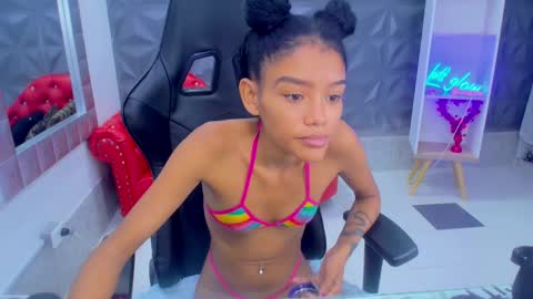 Snapshot of adisson_petite1 chatting on 10, 1, 2026 adisson_petite1 online show from 10, 1, 2026