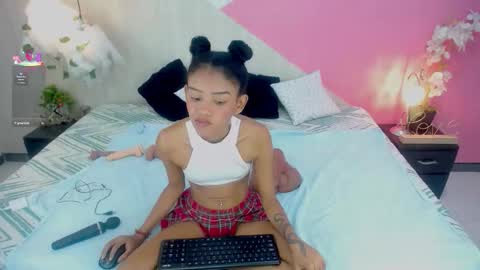 Snapshot of adisson_petite1 chatting on 16, 1, 2026 adisson_petite1 online show from 16, 1, 2026