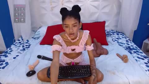 Snapshot of adisson_petite1 chatting on 6, 2, 2026 adisson_petite1 online show from 6, 2, 2026