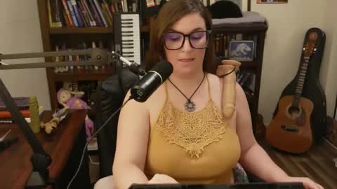 Snapshot of adobe_angel304 chatting on 18, 12, 2024 adobe_angel304 online show from 18, 12, 2024