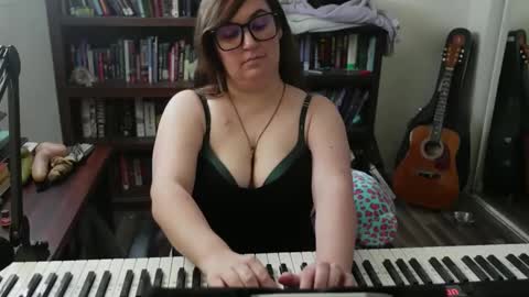 Snapshot of adobe_angel304 chatting on 23, 11, 2025 adobe_angel304 online show from 23, 11, 2025