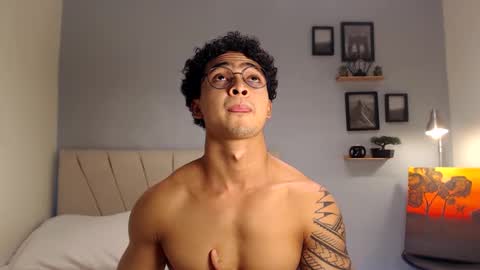 Adonis online show from 25, 9, 2025