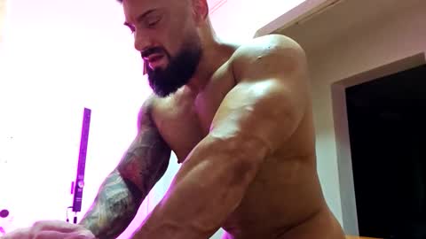 Adonis online show from 27, 11, 2025