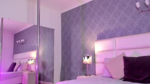 Snapshot of adonisaster chatting on 25, 11, 2025 Adonis online show from 25, 11, 2025