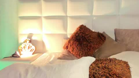 Adonis  online show from 17, 12, 2025