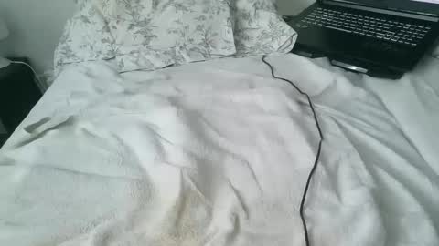 adonysse online show from 3, 10, 2025