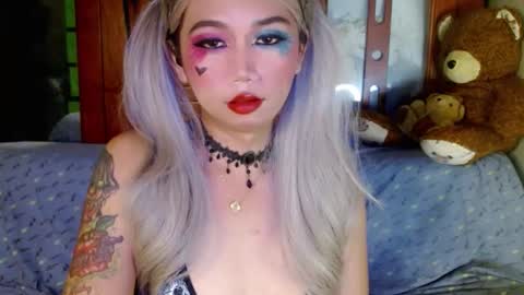 Snapshot of adorableslutxxx chatting on 1, 2, 2025 jasmine online show from 1, 2, 2025