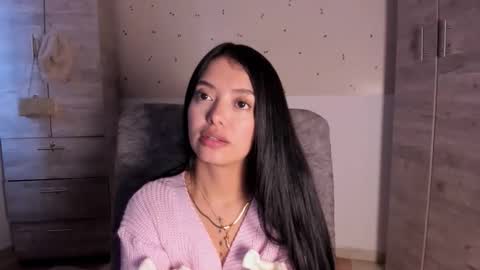 Snapshot of adorabolt chatting on 16, 9, 2025 Stormi online show from 16, 9, 2025