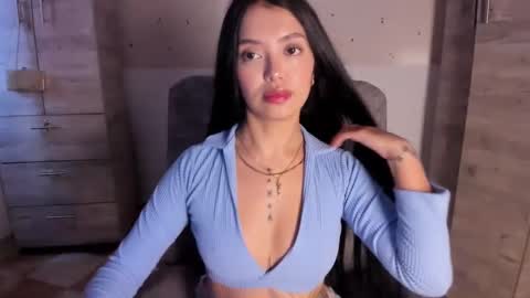 Snapshot of adorabolt chatting on 19, 9, 2025 Stormi online show from 19, 9, 2025