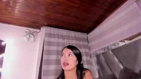 Snapshot of adorabolt chatting on 26, 11, 2025 Stormi online show from 26, 11, 2025