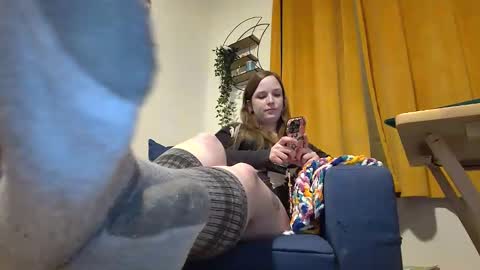 Snapshot of adorequeenbunny chatting on 3, 1, 2025 Queen Bunny online show from 3, 1, 2025