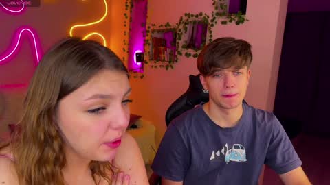 Snapshot of adrean_sofi chatting on 28, 1, 2025 adrean_sofi online show from 28, 1, 2025