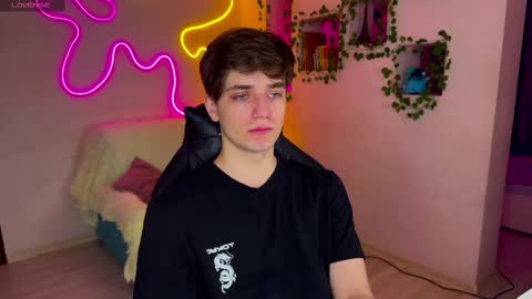 Snapshot of adrean_sofi chatting on 14, 2, 2025 adrean_sofi online show from 14, 2, 2025