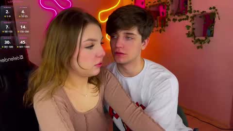 Snapshot of adrean_sofi chatting on 6, 3, 2025 adrean_sofi online show from 6, 3, 2025